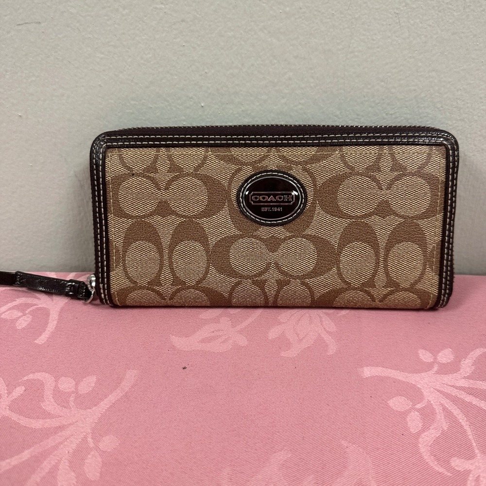 Coach Signature Accordion Zip Wallet Khaki Mahogany Monogram Brown Patent Trim